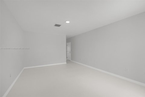 Copropriété à vendre à Miami-Dade, Floride: 5 chambres, 212.93 m2 № 1854911 - photo 5