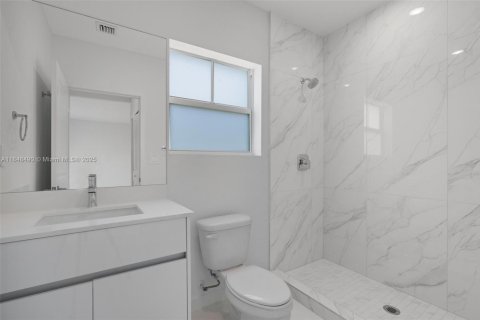 Copropriété à vendre à Miami-Dade, Floride: 5 chambres, 212.93 m2 № 1854911 - photo 15