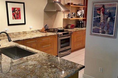 Condominio en alquiler en Sarasota, Florida, 2 dormitorios, 132.29 m2 № 1909406 - foto 8