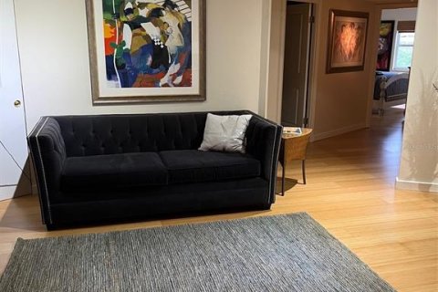 Condominio en alquiler en Sarasota, Florida, 2 dormitorios, 132.29 m2 № 1909406 - foto 4