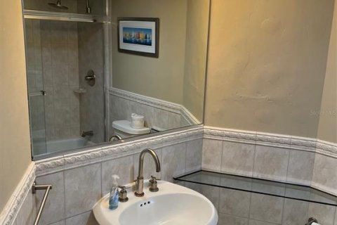 Condominio en alquiler en Sarasota, Florida, 2 dormitorios, 132.29 m2 № 1909406 - foto 15