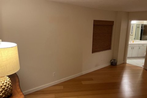 Condominio en alquiler en Sarasota, Florida, 2 dormitorios, 132.29 m2 № 1909406 - foto 19