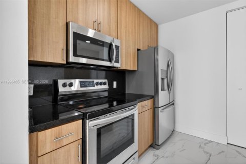 Copropriété à vendre à Miami, Floride: 1 chambre, 71.81 m2 № 2060889 - photo 12