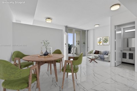 Condominio en Miami, Florida, 1 dormitorio  № 2060889