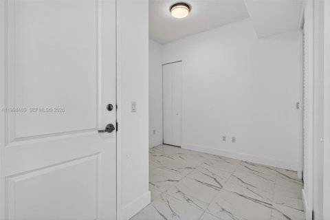 Copropriété à vendre à Miami, Floride: 1 chambre, 71.81 m2 № 2060889 - photo 21