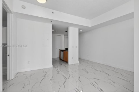 Copropriété à vendre à Miami, Floride: 1 chambre, 71.81 m2 № 2060889 - photo 3