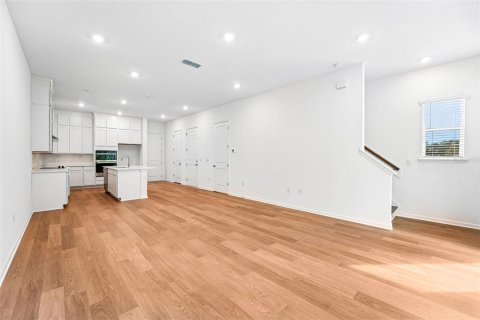 Touwnhouse à vendre à Jacksonville, Floride: 3 chambres, 143.91 m2 № 2413877 - photo 8