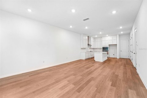Touwnhouse à vendre à Jacksonville, Floride: 3 chambres, 143.91 m2 № 2413877 - photo 9
