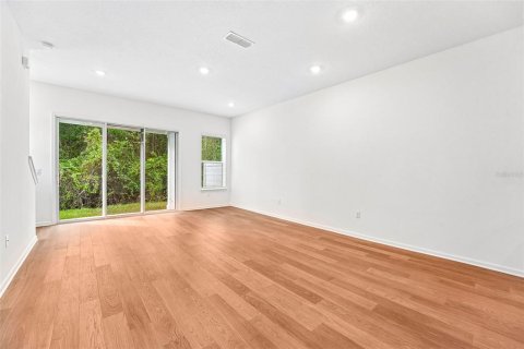 Touwnhouse à vendre à Jacksonville, Floride: 3 chambres, 143.91 m2 № 2413877 - photo 5