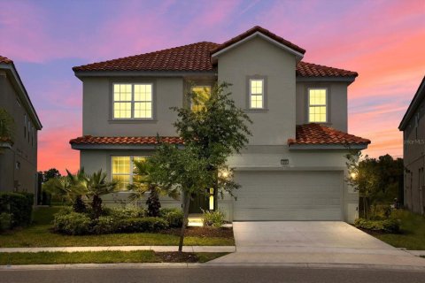 Villa ou maison à Davenport, Floride 12 chambres, 454.01 m2 № 2105840
