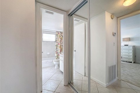 Condominio en venta en Venice, Florida, 1 dormitorio, 51.47 m2 № 1446720 - foto 12