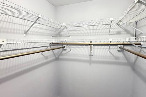 Condominio en venta en Hialeah, Florida, 1 dormitorio, 67.35 m2 № 2014166 - foto 6