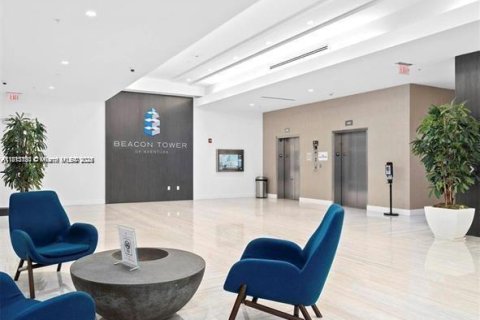 Propiedad comercial en venta en Miami, Florida № 1959946 - foto 15