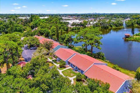 House in Sarasota, Florida 2 bedrooms, 132.39 sq.m. № 2156414 - photo 27