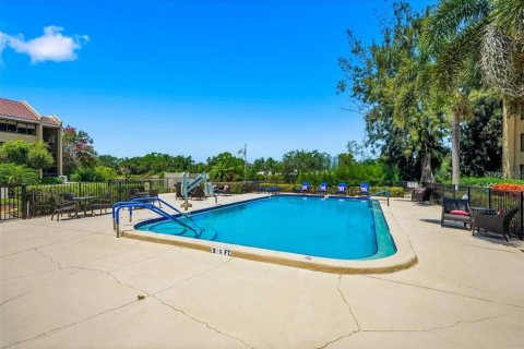 House in Sarasota, Florida 2 bedrooms, 132.39 sq.m. № 2156414 - photo 30