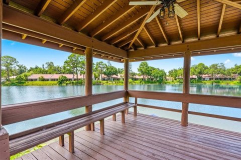 House in Sarasota, Florida 2 bedrooms, 132.39 sq.m. № 2156414 - photo 22