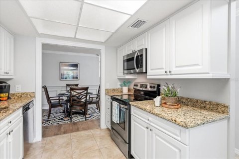 House in Sarasota, Florida 2 bedrooms, 132.39 sq.m. № 2156414 - photo 8
