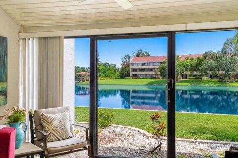 House in Sarasota, Florida 2 bedrooms, 132.39 sq.m. № 2156414 - photo 11
