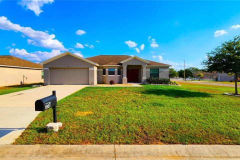 Casa en Dundee, Florida 3 dormitorios, 172.33 m2 № 2113992