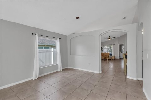House in Orange City, Florida 4 bedrooms, 177.81 sq.m. № 1797284 - photo 11