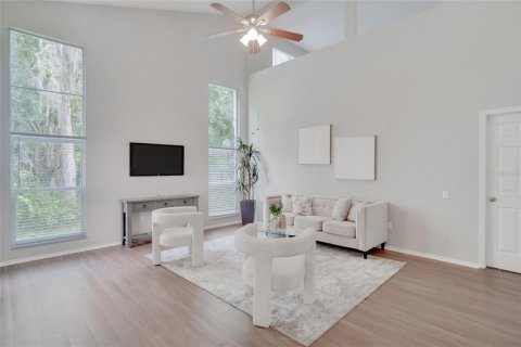 House in Kissimmee, Florida 3 bedrooms, 178.37 sq.m. № 1810581 - photo 29