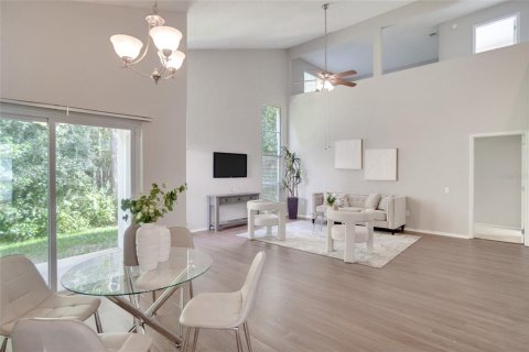 House in Kissimmee, Florida 3 bedrooms, 178.37 sq.m. № 1810581 - photo 20