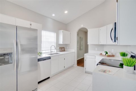 House in Kissimmee, Florida 3 bedrooms, 178.37 sq.m. № 1810581 - photo 13
