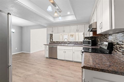 Casa en venta en Spring Hill, Florida, 3 dormitorios, 146.79 m2 № 2428728 - foto 19