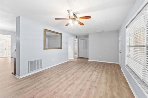Casa en venta en Spring Hill, Florida, 3 dormitorios, 146.79 m2 № 2428728 - foto 13