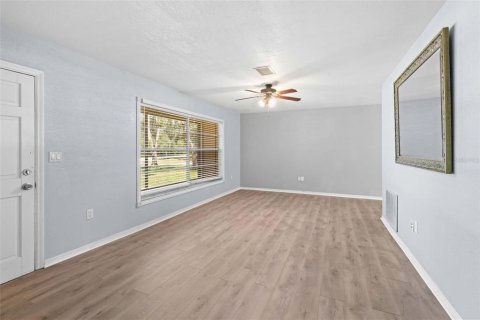 Casa en venta en Spring Hill, Florida, 3 dormitorios, 146.79 m2 № 2428728 - foto 9