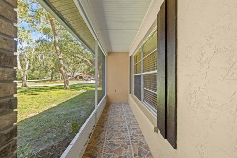 Casa en venta en Spring Hill, Florida, 3 dormitorios, 146.79 m2 № 2428728 - foto 7