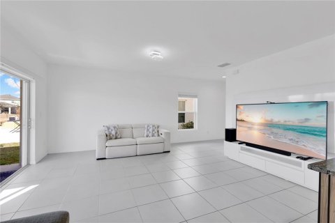 Casa en venta en Kissimmee, Florida, 4 dormitorios, 191.38 m2 № 2206247 - foto 13