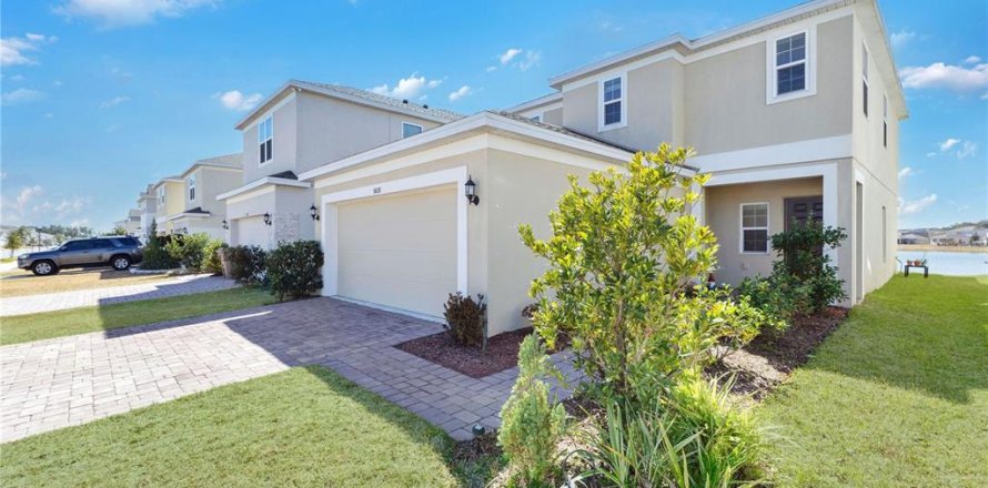Casa en 100 LAS OLAS en Kissimmee, Florida 4 dormitorios, 191.38 m2 № 2206247