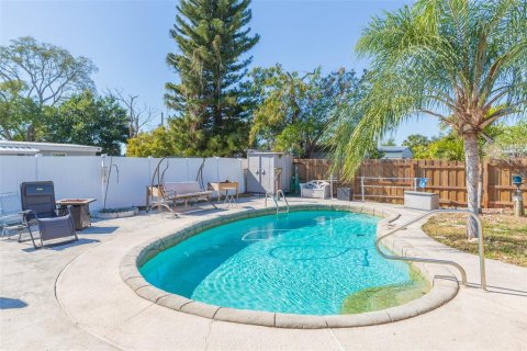 Casa en venta en Tampa, Florida, 3 dormitorios, 137.77 m2 № 2206594 - foto 3