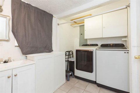 Casa en venta en Tampa, Florida, 3 dormitorios, 137.77 m2 № 2206594 - foto 17