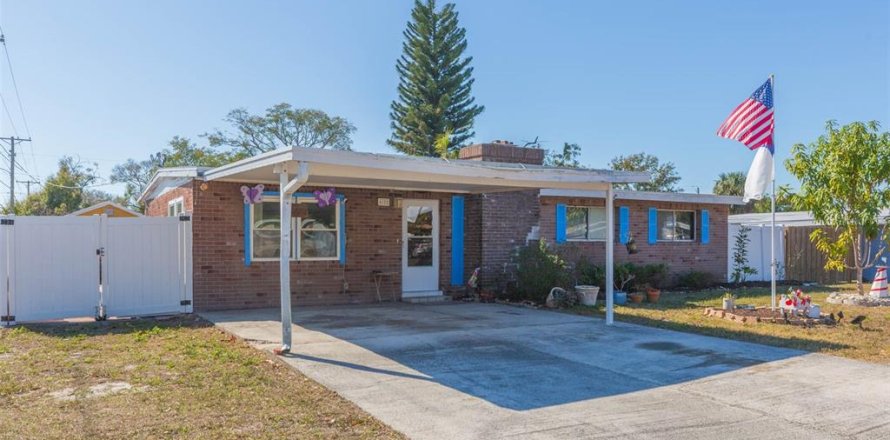 Casa en Tampa, Florida 3 dormitorios, 137.77 m2 № 2206594