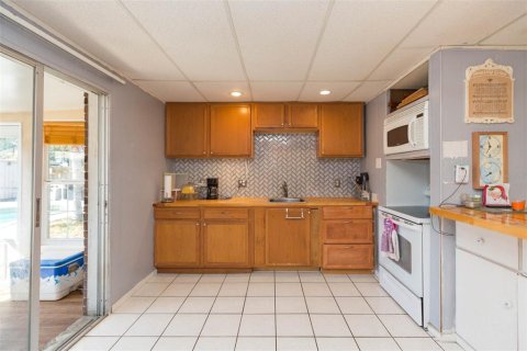 Casa en venta en Tampa, Florida, 3 dormitorios, 137.77 m2 № 2206594 - foto 13
