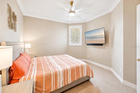 House in Clearwater, Florida 5 bedrooms, 488.29 sq.m. № 2095319 - photo 22