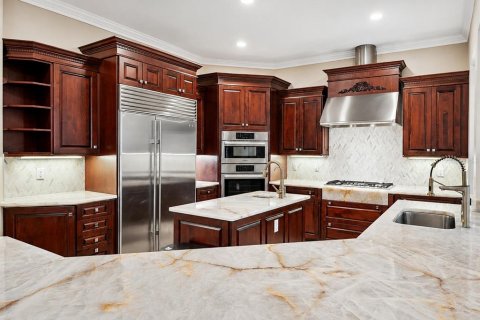 House in Clearwater, Florida 5 bedrooms, 488.29 sq.m. № 2095319 - photo 15
