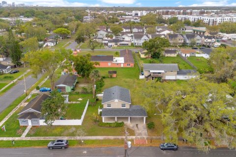 House in Orlando, Florida 4 bedrooms, 154.59 sq.m. № 1718127 - photo 24