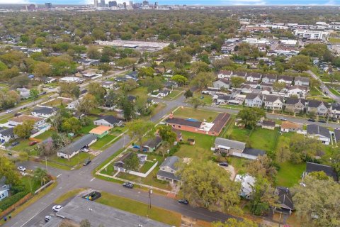 House in Orlando, Florida 4 bedrooms, 154.59 sq.m. № 1718127 - photo 26
