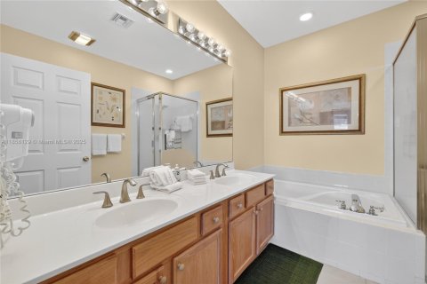 Townhouse in Port St. Lucie, Florida 3 bedrooms, 173.36 sq.m. № 1880127 - photo 22