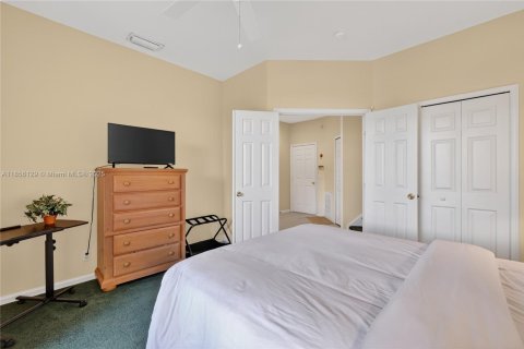 Townhouse in Port St. Lucie, Florida 3 bedrooms, 173.36 sq.m. № 1880127 - photo 28