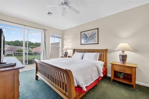 Townhouse in Port St. Lucie, Florida 3 bedrooms, 173.36 sq.m. № 1880127 - photo 5