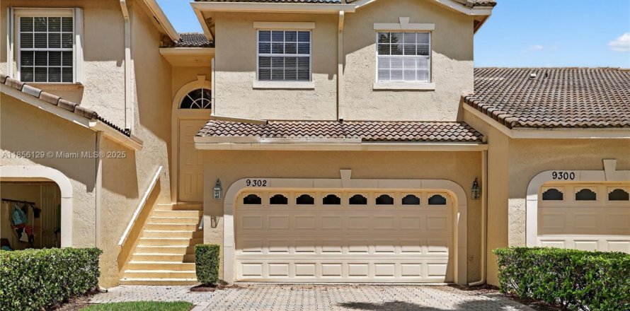 Townhouse in Port St. Lucie, Florida 3 bedrooms, 173.36 sq.m. № 1880127