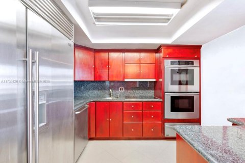 Купить кондоминиум в Норт-Майами-Бич, Флорида 2 спальни, 111.48м2, № 1863233 - фото 3