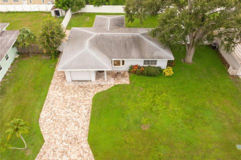 Villa ou maison à vendre à Clearwater, Floride: 2 chambres, 104.24 m2 № 1899133 - photo 13