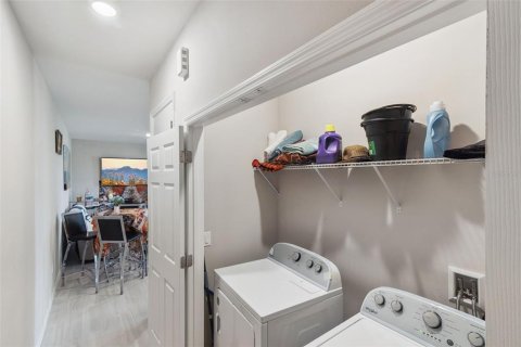 Commercial property in Eustis, Florida 6 bedrooms, 244.7 sq.m. № 2148645 - photo 9