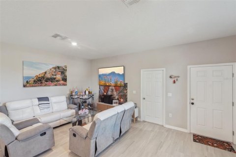 Commercial property in Eustis, Florida 6 bedrooms, 244.7 sq.m. № 2148645 - photo 4