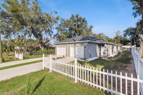 Commercial property in Eustis, Florida 6 bedrooms, 244.7 sq.m. № 2148645 - photo 17